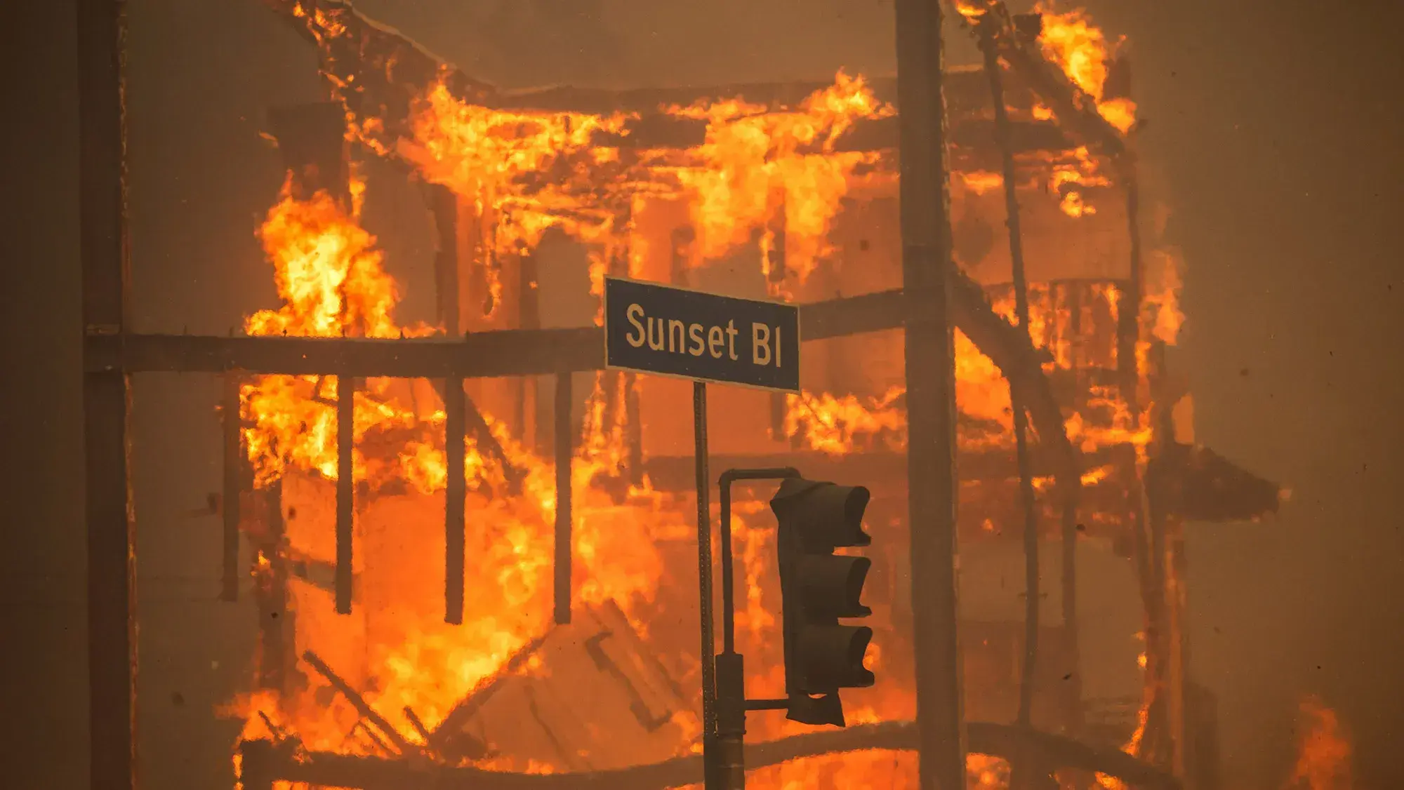 Amukan Api di Los Angeles: Hanya Tuhan yang Bisa Menolong
